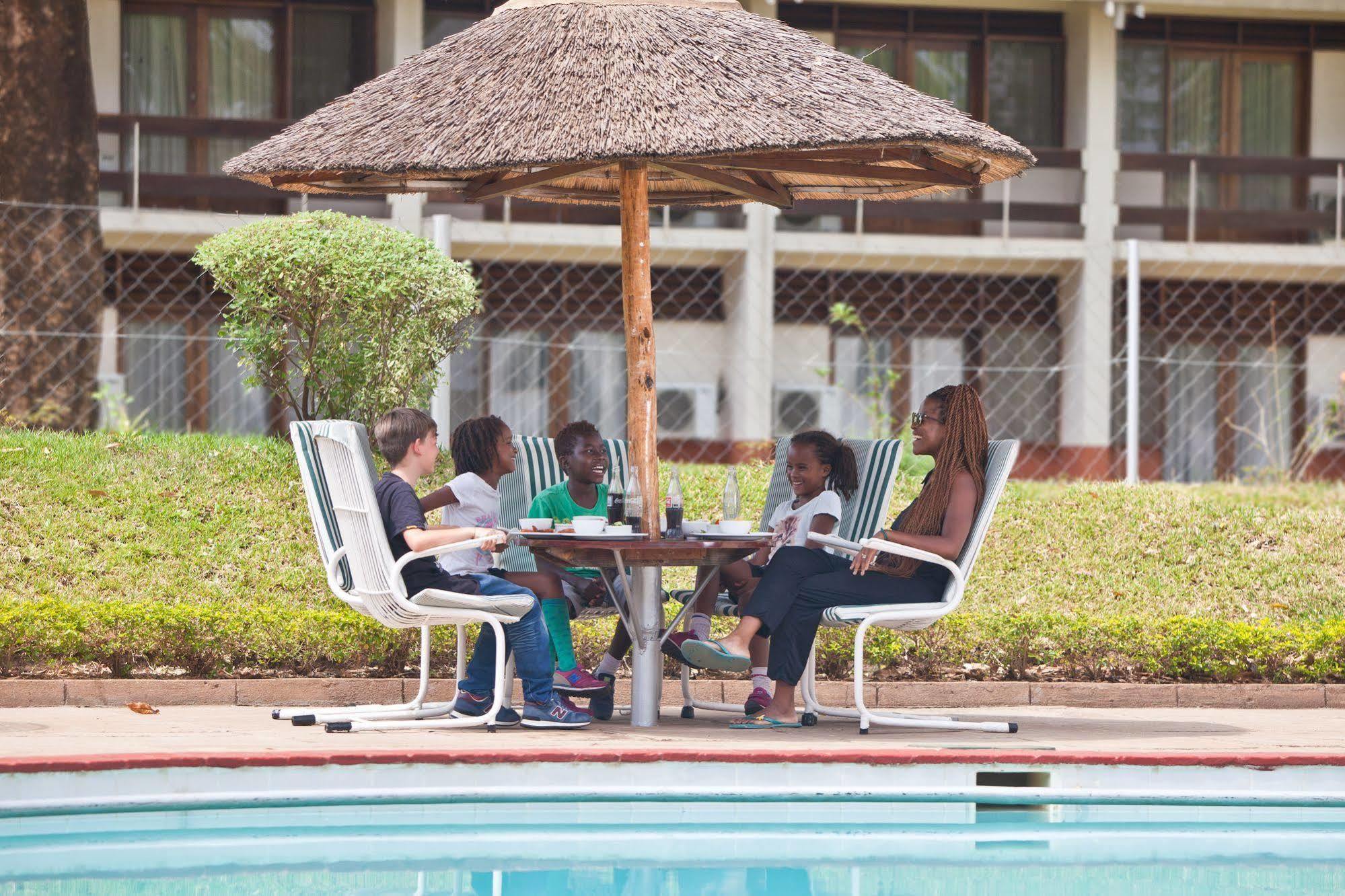 Sunbird Lilongwe Hotel Exterior foto