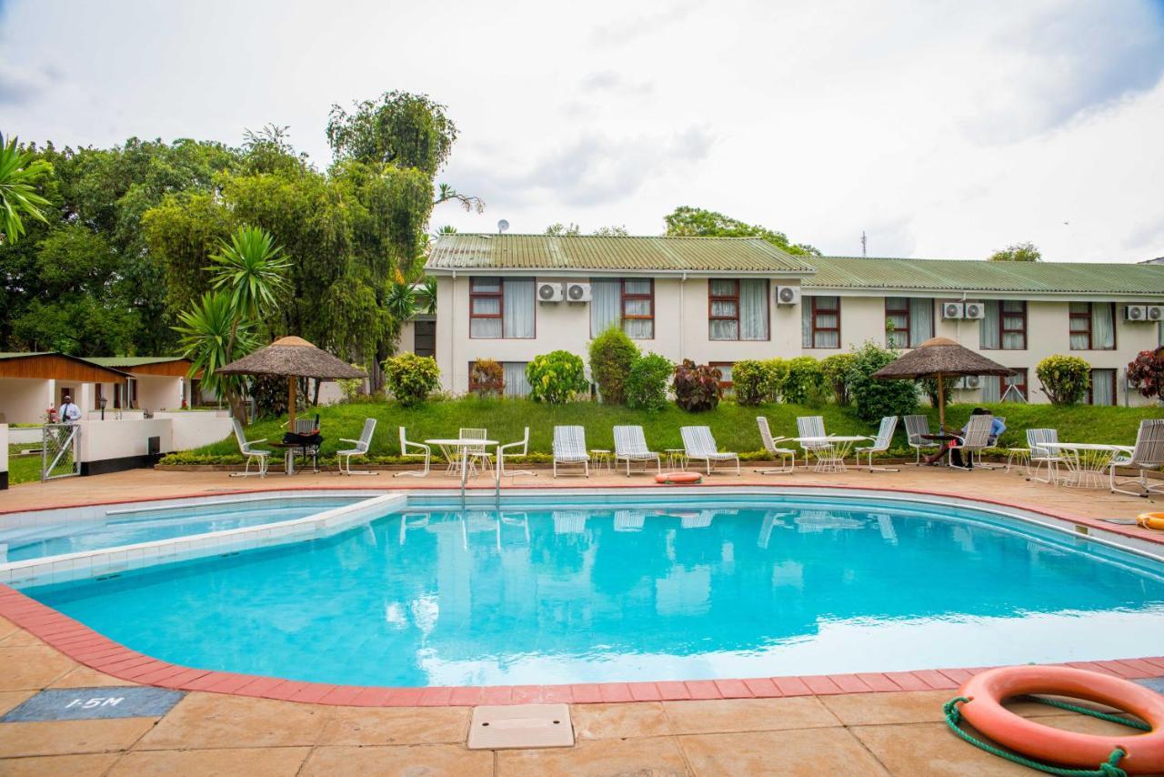 Sunbird Lilongwe Hotel Exterior foto